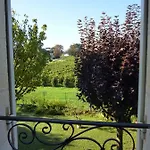 Le Clos Des Rosiers Frühstückspension Saint-Émilion