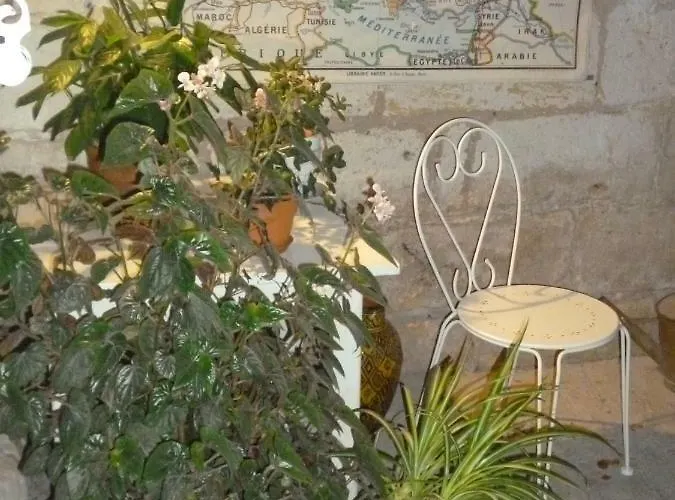 Le Clos Des Rosiers Bed & Breakfast Saint-Emilion