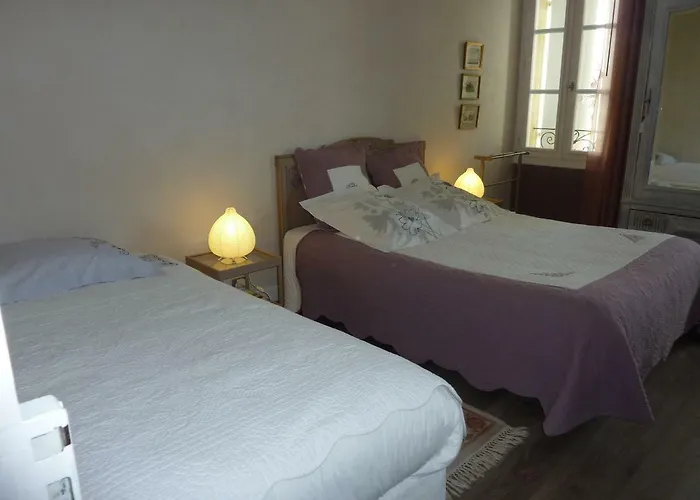 Le Clos Des Rosiers Bed & Breakfast Saint-Emilion